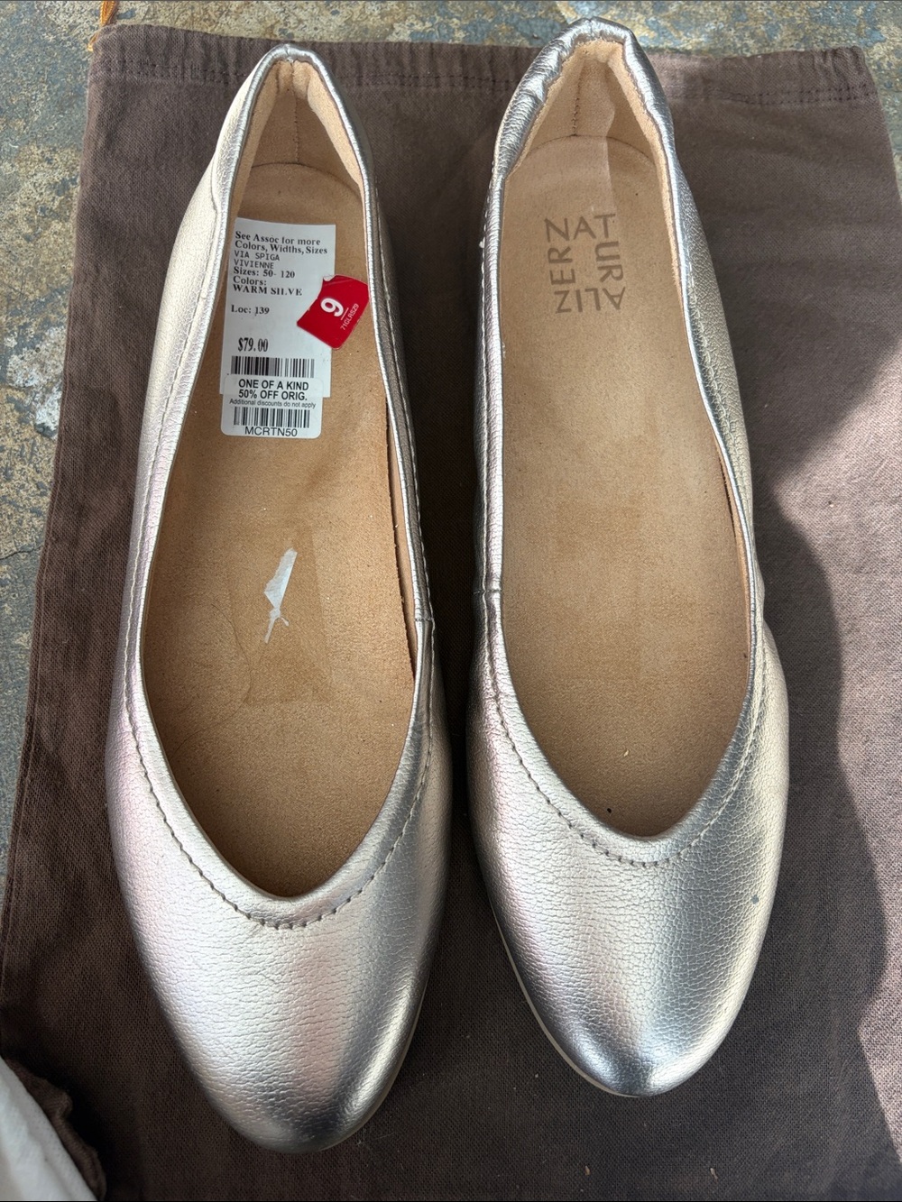 Naturalizer Vivienne Warm gold NWT 9US comfort classic leather